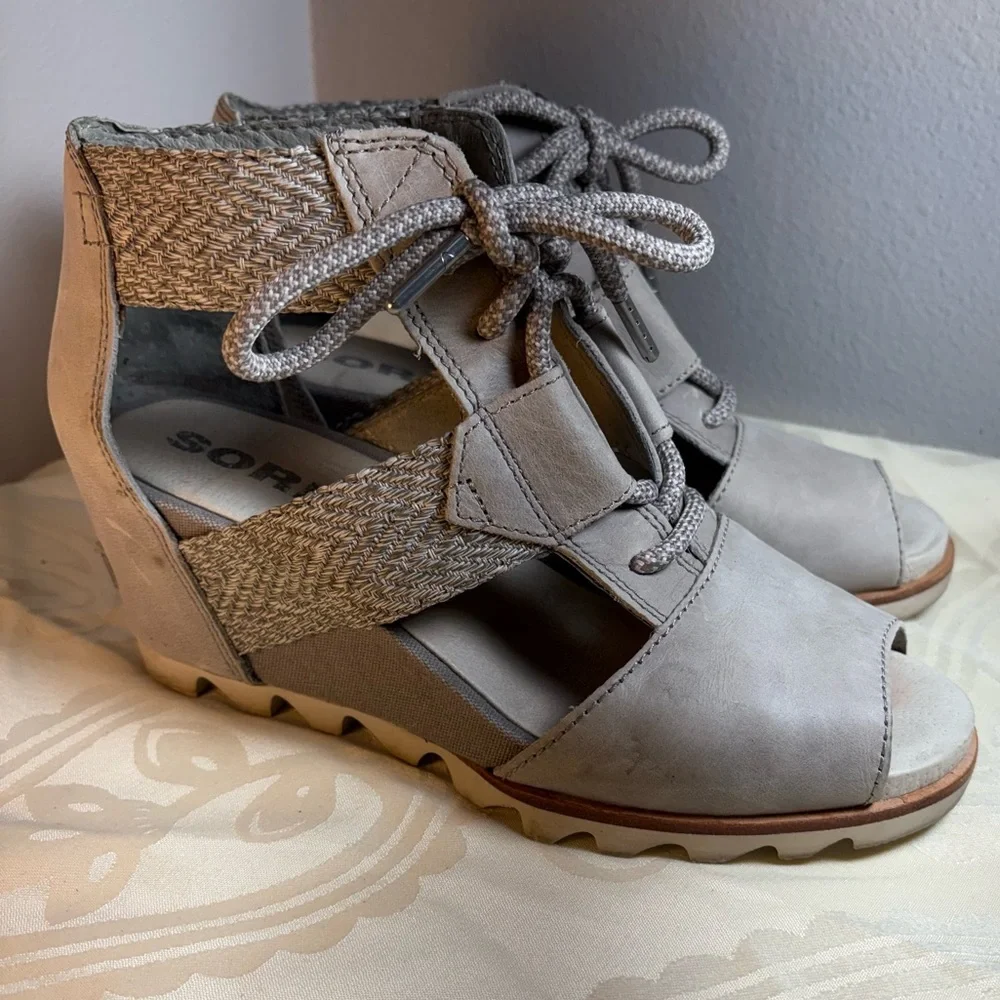 Sorel Women's Joanie Lace Wedge Sandals.